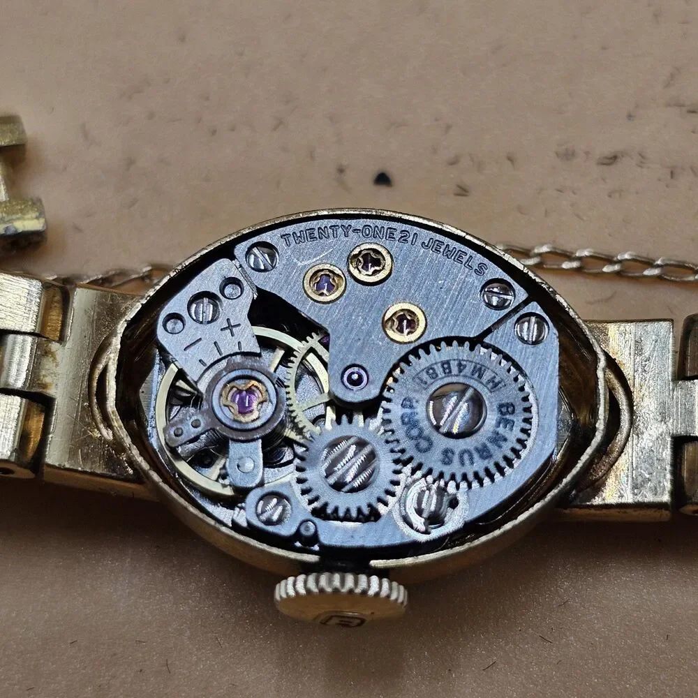 Benrus 1176-318 21 Jewel Gold Tone Vintage Ladies Cocktail Watch Runs Great